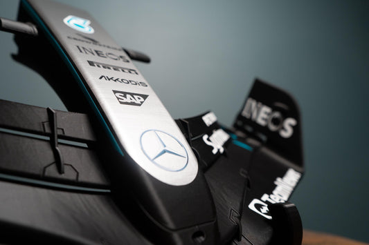 Réplica del alerón/spoiler delantero de Mercedes F1 (2025)