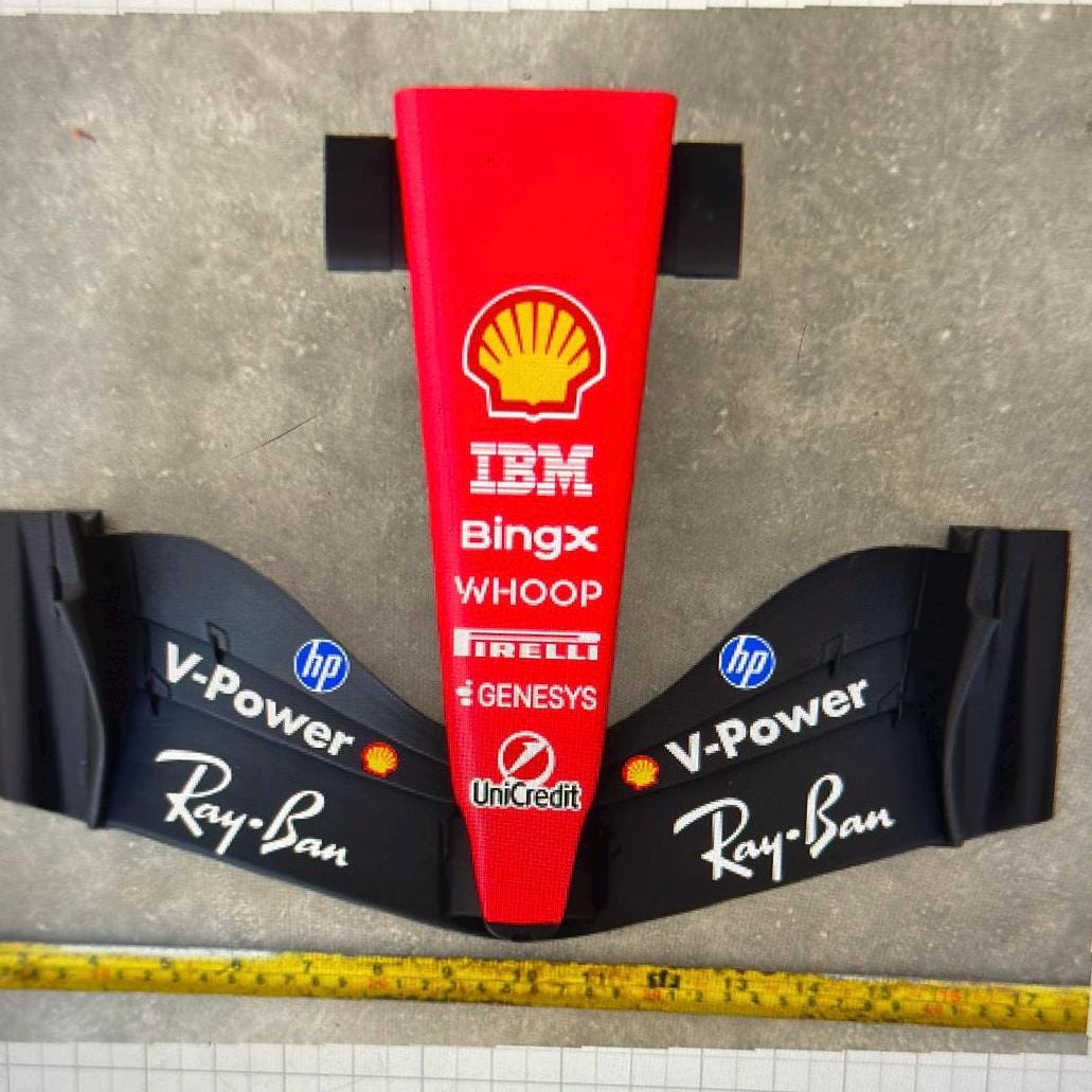 Maqueta Réplica del Alerón Delantero/Spoiler Ferrari F1 (2026)