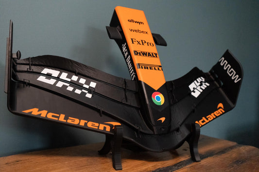 Maqueta de réplica del alerón delantero/spoiler del McLaren F1 (2025)