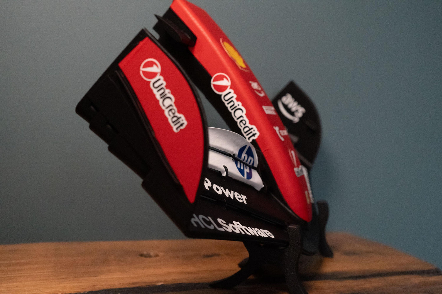 Maqueta réplica del alerón delantero/spoiler de Ferrari F1 (2025)